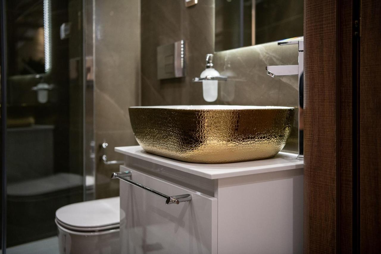 Castello Luxury Residence With Private Jacuzzi Chrissi Akti Chania Exterior foto